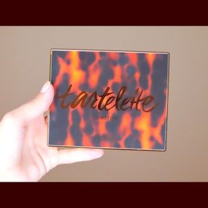BNWOB Tartlette Toasted eyeshadow palette